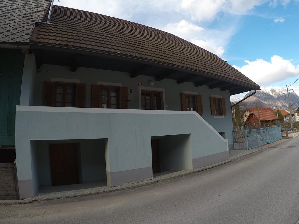 Lesjakova Domacija Бовец Екстер'єр фото
