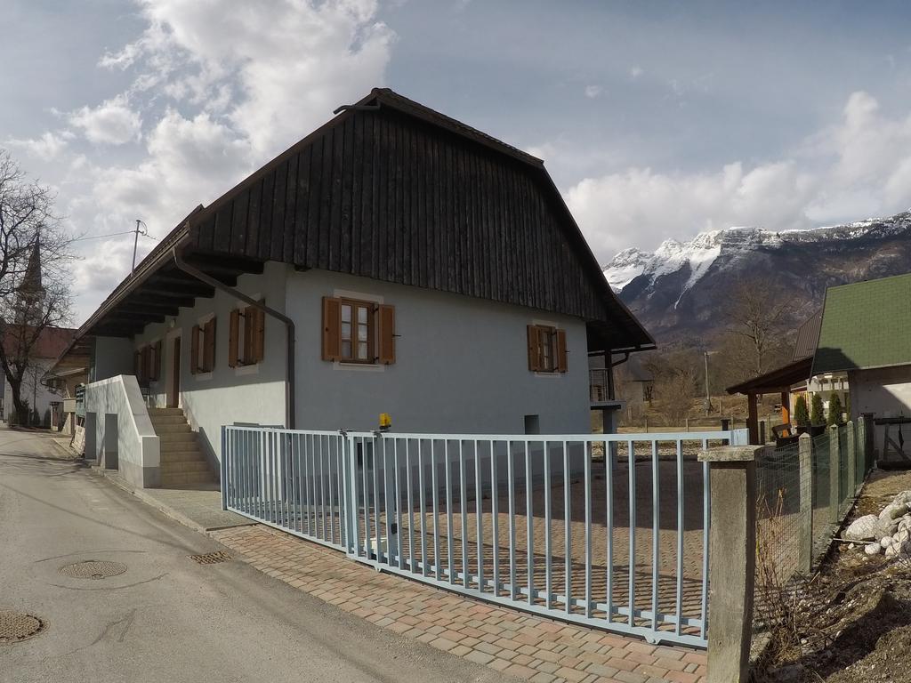 Lesjakova Domacija Бовец Екстер'єр фото