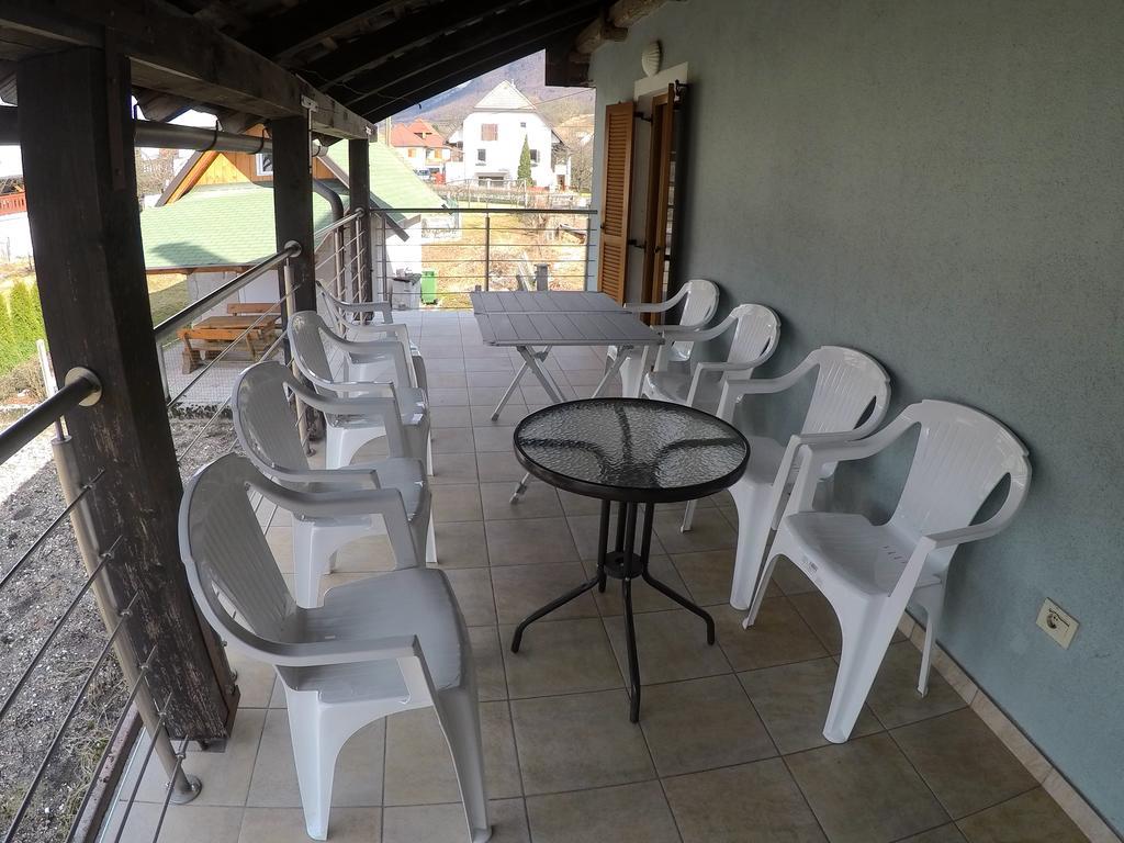 Lesjakova Domacija Бовец Екстер'єр фото