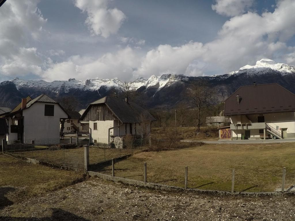 Lesjakova Domacija Бовец Екстер'єр фото