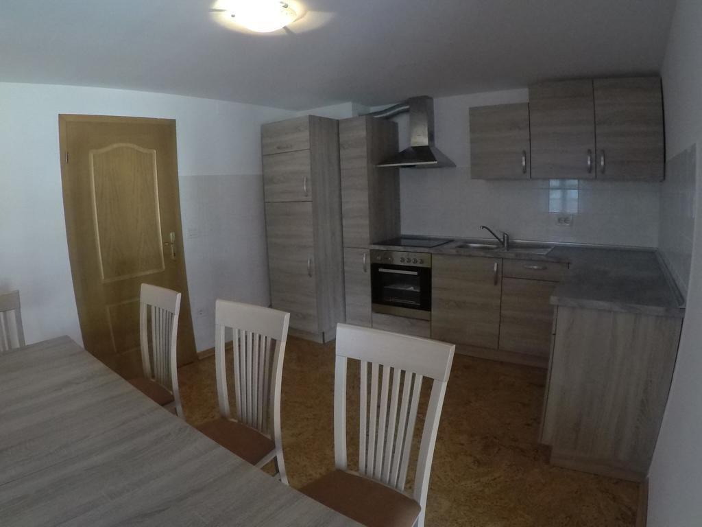 Lesjakova Domacija Бовец Екстер'єр фото